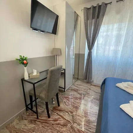 Henry Apartment